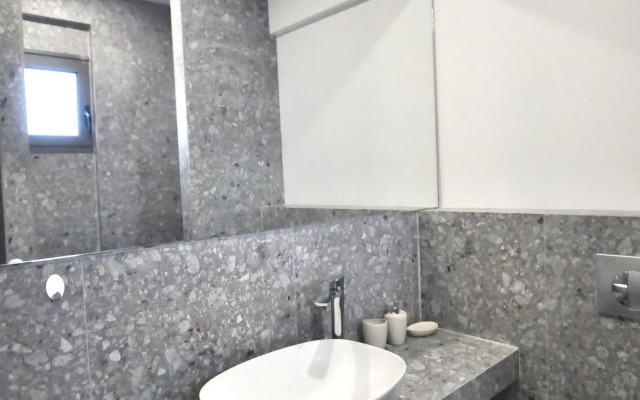 Zennova #28 Sirene Luxury Studio