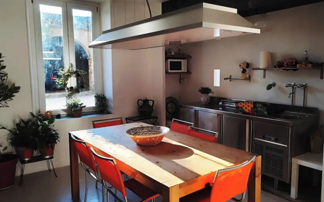 Les Grands Cyprès - chambres d'hôtes, bed and breakfast