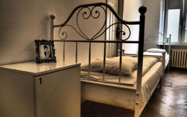 Hostel Chmielna 5 Rooms & Apartments