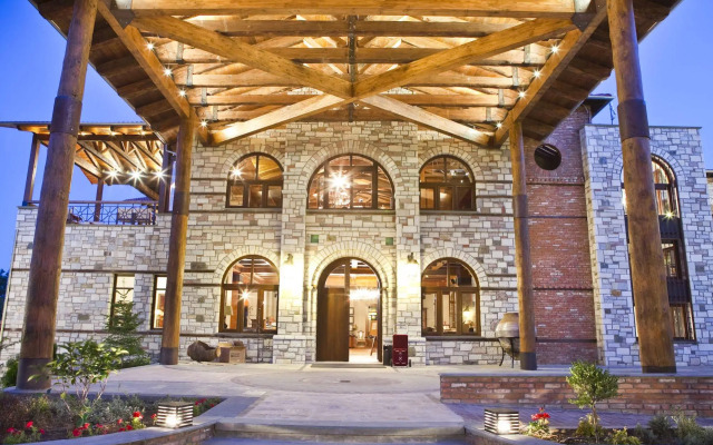 Kazarma Lake Resort & Spa