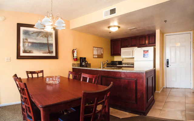 Parc Corniche Condominium Suite Hotel