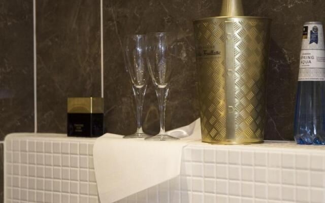 Hotel Epoque