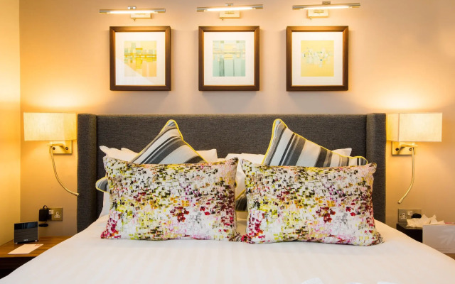 voco Oxford Spires by IHG