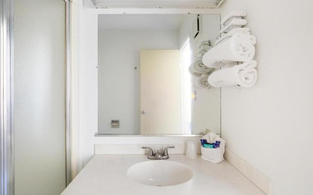 Days Inn by Wyndham New Philadelphia