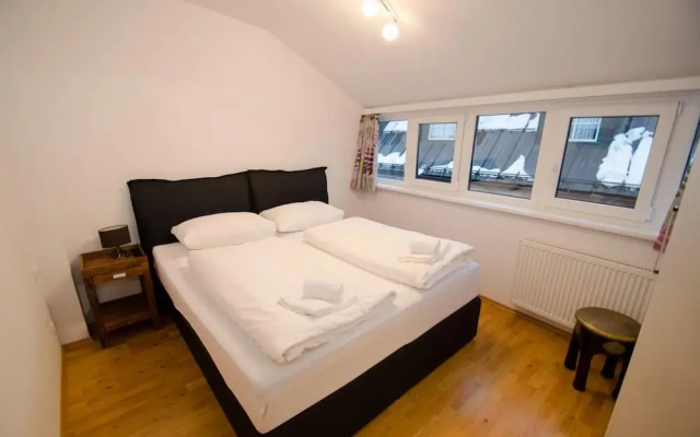 Penthouse Seven Private Roof Terrace Lake View