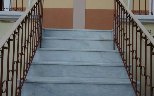 Villa Pinotsi