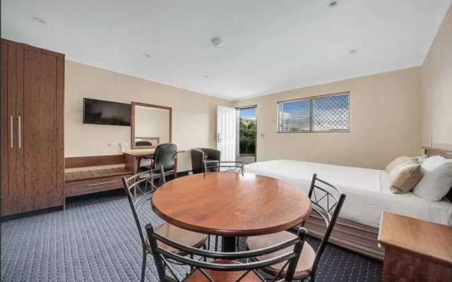Gladstone Capricorn Apartments