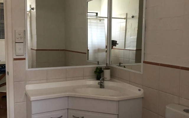 Apt 42 Riverview Holiday Apartments