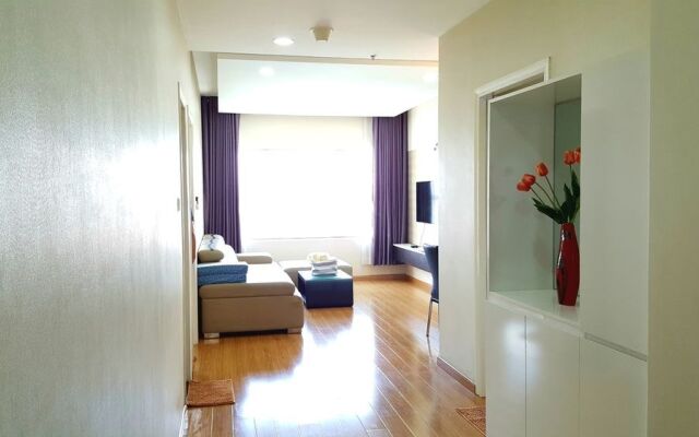 Sunrise City 2BR with Infinity SW Pool