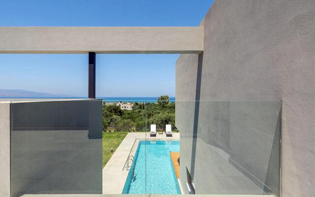 Sea View 4 Bedroom Villa With a Heated Pool