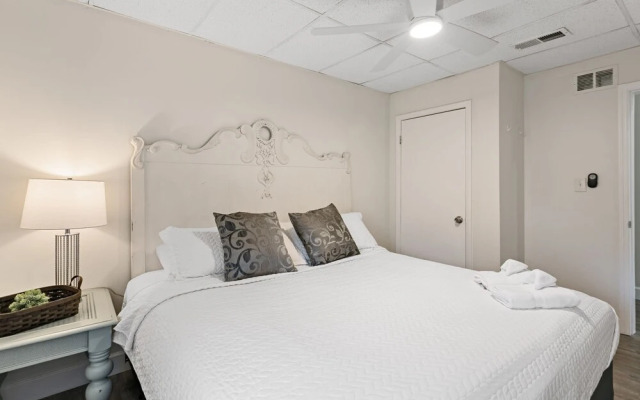 San Marco Villa Duplex W Backyard