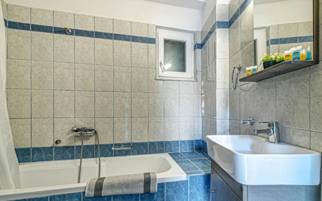 Palapart Gikas Suites And Studios