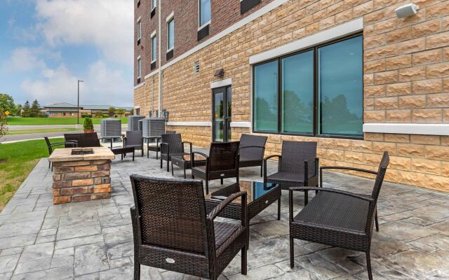 Comfort Inn & Suites Adrian