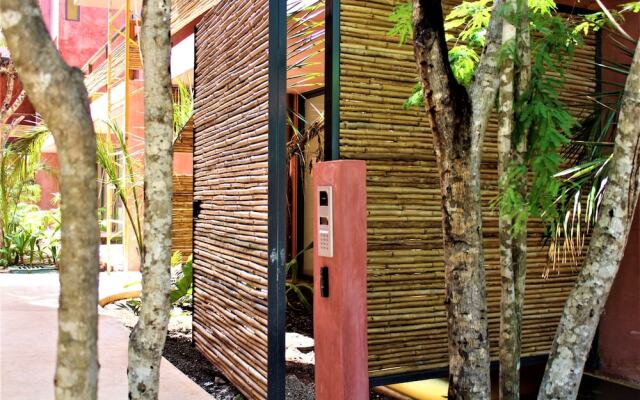 Full of nature 2BR Condo with balcony by Happy Address