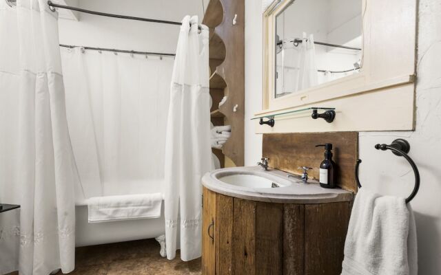 The Crystal River Inn