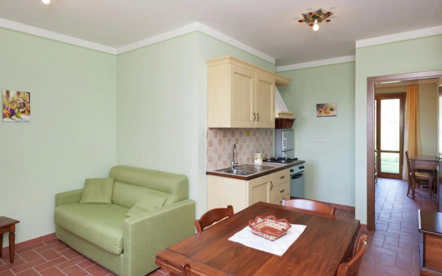 Apartment in Monte del Lago Near Lake Trasimeno