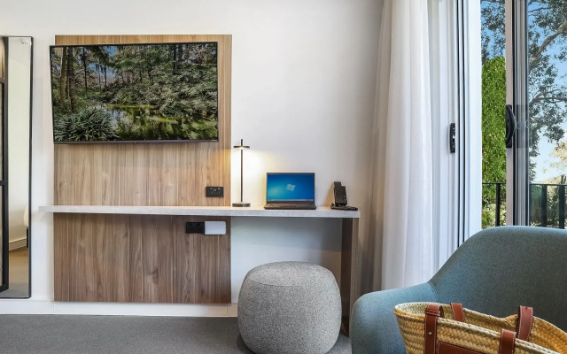 Killara Hotel & Suites