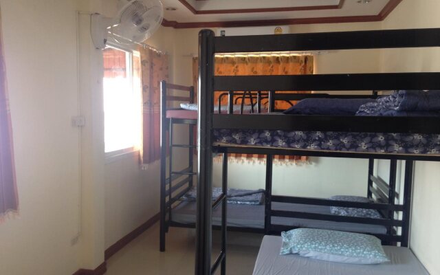 Bangkok Legend Guesthouse