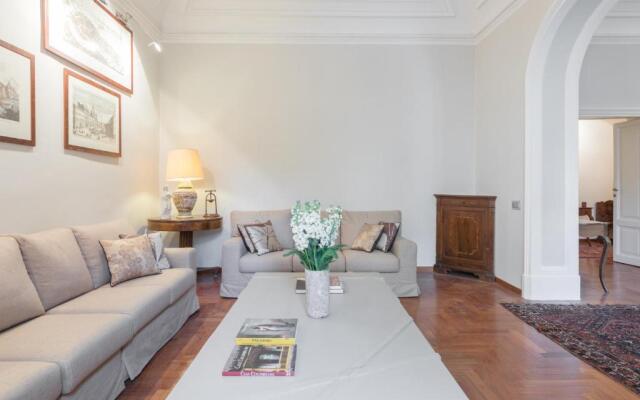 Amazing 4 bedrooms apartment with garden