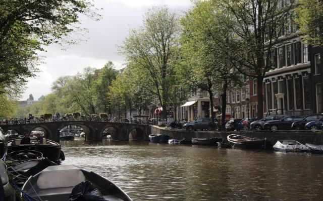 Stylish Canal House