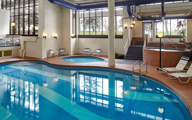 Sheraton Cavalier Calgary Hotel