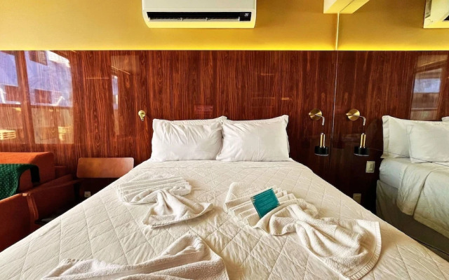 Setai Yacht Prime - By Almare