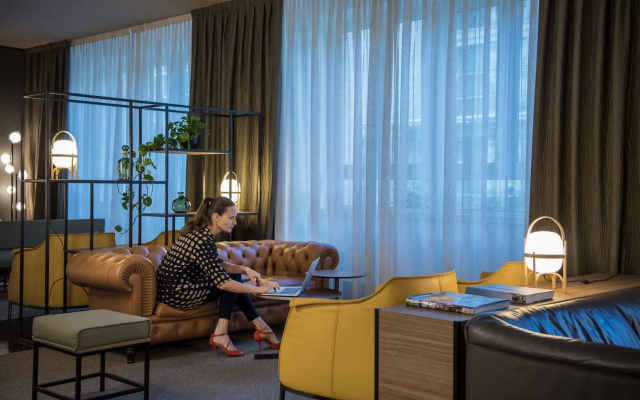 Отель Unahotels Century Milano