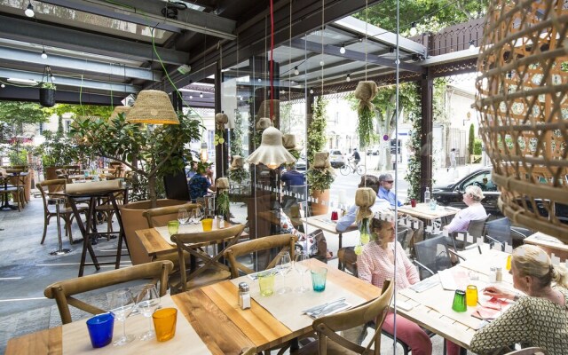 Le Bistrot Des Alpilles