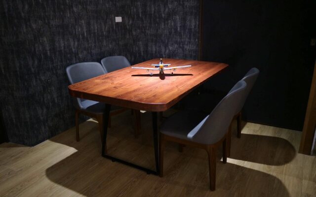 G11 Hotel