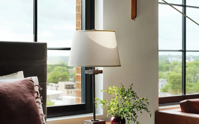 Memoir Wedgewood Houston