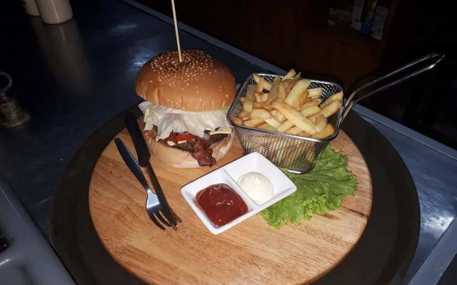 Same Same Guesthouse Bar & Restaurant