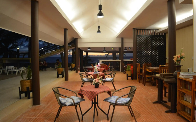 Lanta Il Mare Beach Resort