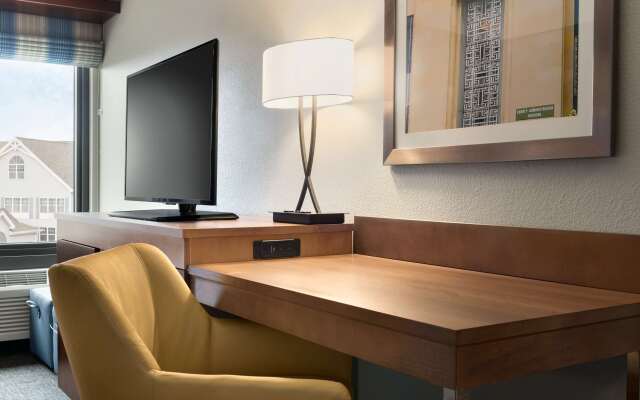 Hampton Inn Appleton-Fox River Mall Area