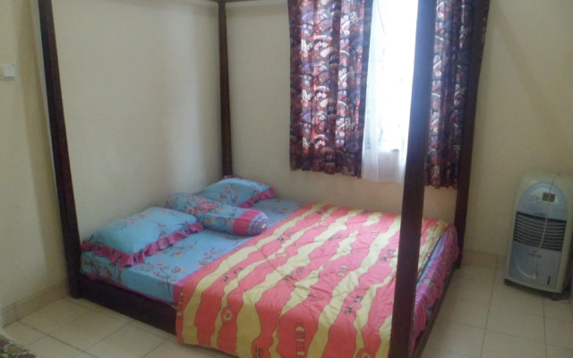 Villa Kota Bunga Mawar