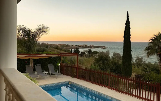 Pomos Harbour View Villa