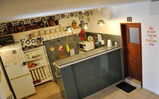 10 Coins Hostel