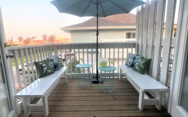 Barefoot Ec204 2 Bedroom Condo