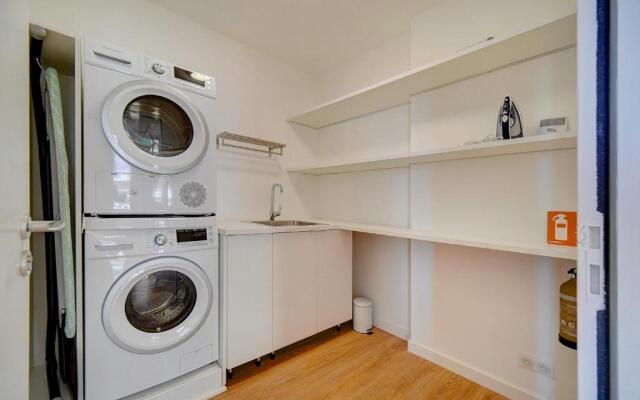 IMMOGROOM - Magnificent 180m duplex apartment - Parking - Air conditioning