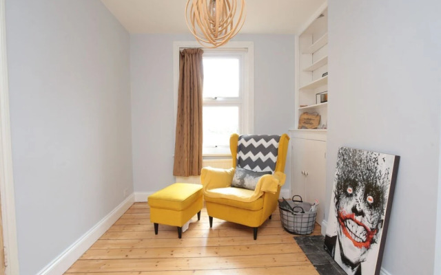 Stunning Central Oxford 3BR Home Inc. Parking