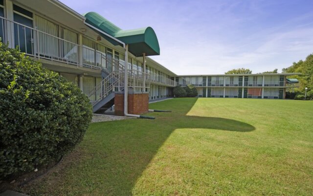 Americas Best Value Inn - Richmond Airport/Sandston