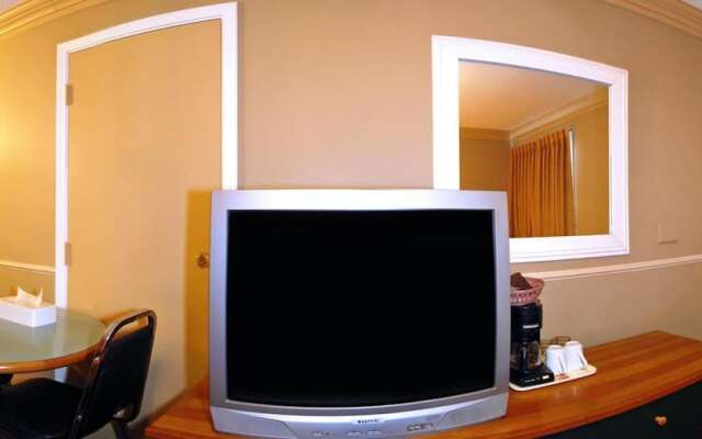 Travelodge by Wyndham Merritt