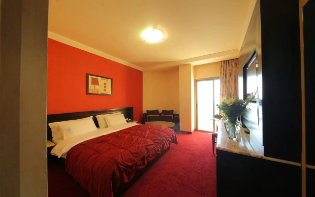 Sunrise Hotel