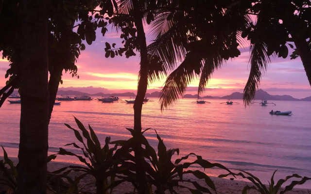 El Nido Mahogany Beach