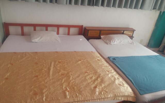 Ngan Long Hotel