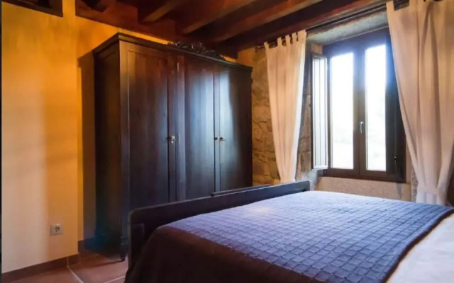 106307 House In Vilar De Parada