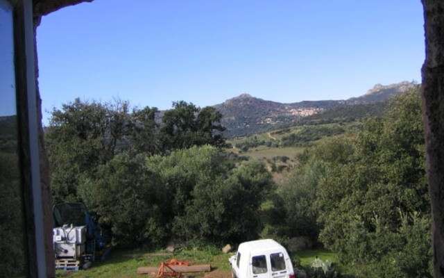 Apartment With 2 Bedrooms in Speloncato, With Wonderful Mountain View,