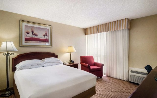 Red Lion Hotel & Conference Center Cheyenne