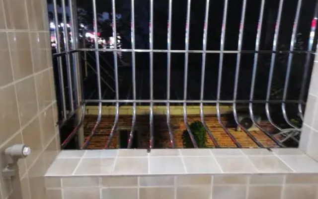 Foshan Huihuang Apartment (Shishan Xiaolan Branch)