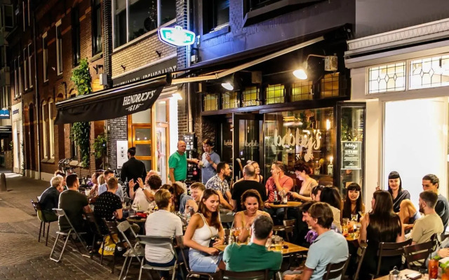 Downtown Hideaway, B&B Grand Deluxe