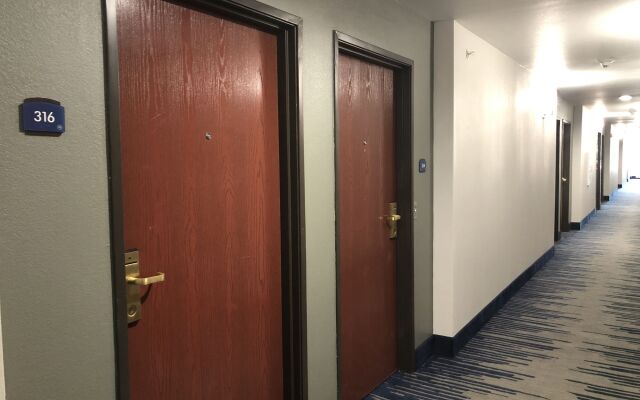 Garner Hotel Longview South by IHG